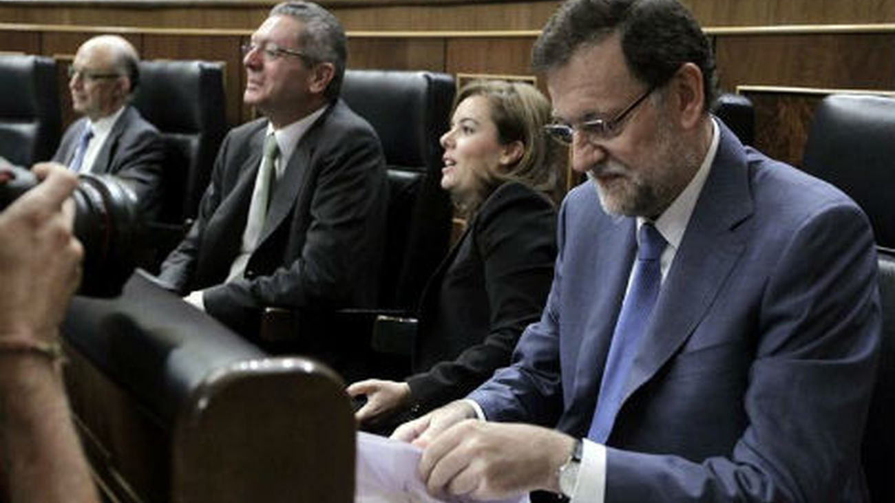 Rajoy exige a Mas "responsabilidad, lealtad institucional" y respeto a las leyes