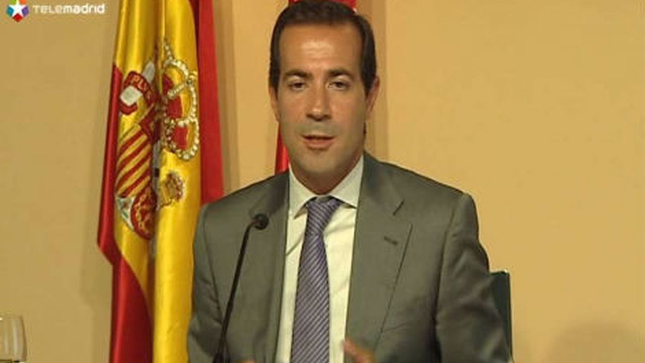 Madrid pide a Mato que formalice su propuesta sobre el tabaco para Eurovegas