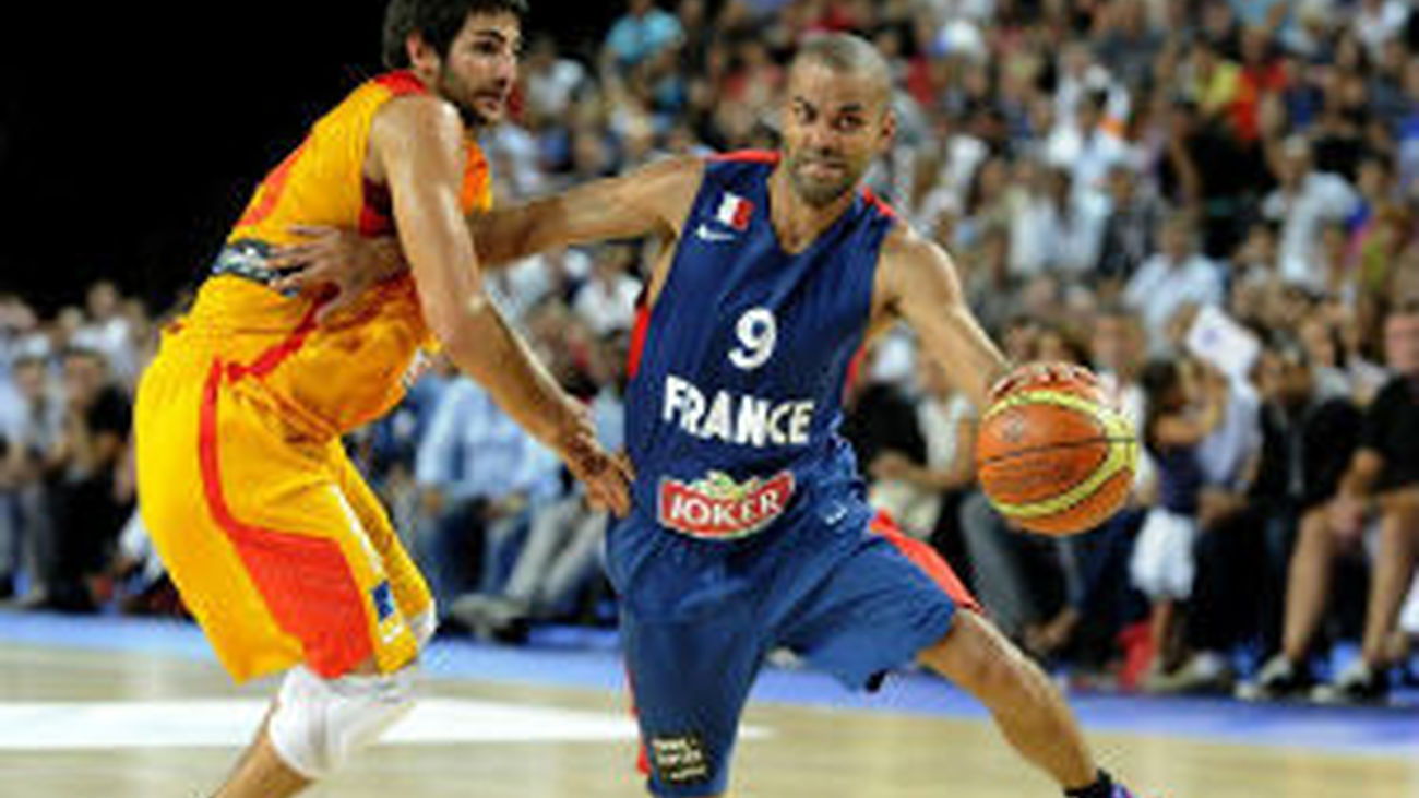 72-75. Parker aparta a España de la final