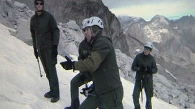 Un grupo de militares entrenan para viajar al Polo Sur