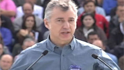 Urkullu dice que ETA debe iniciar su desarme definitivo