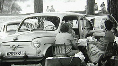 Abierta la exposición 'España contemporánea. Fotografía, pintura y moda'