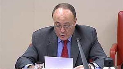 El Banco de España advierte de riesgos en el cumplimiento del déficit para 2013