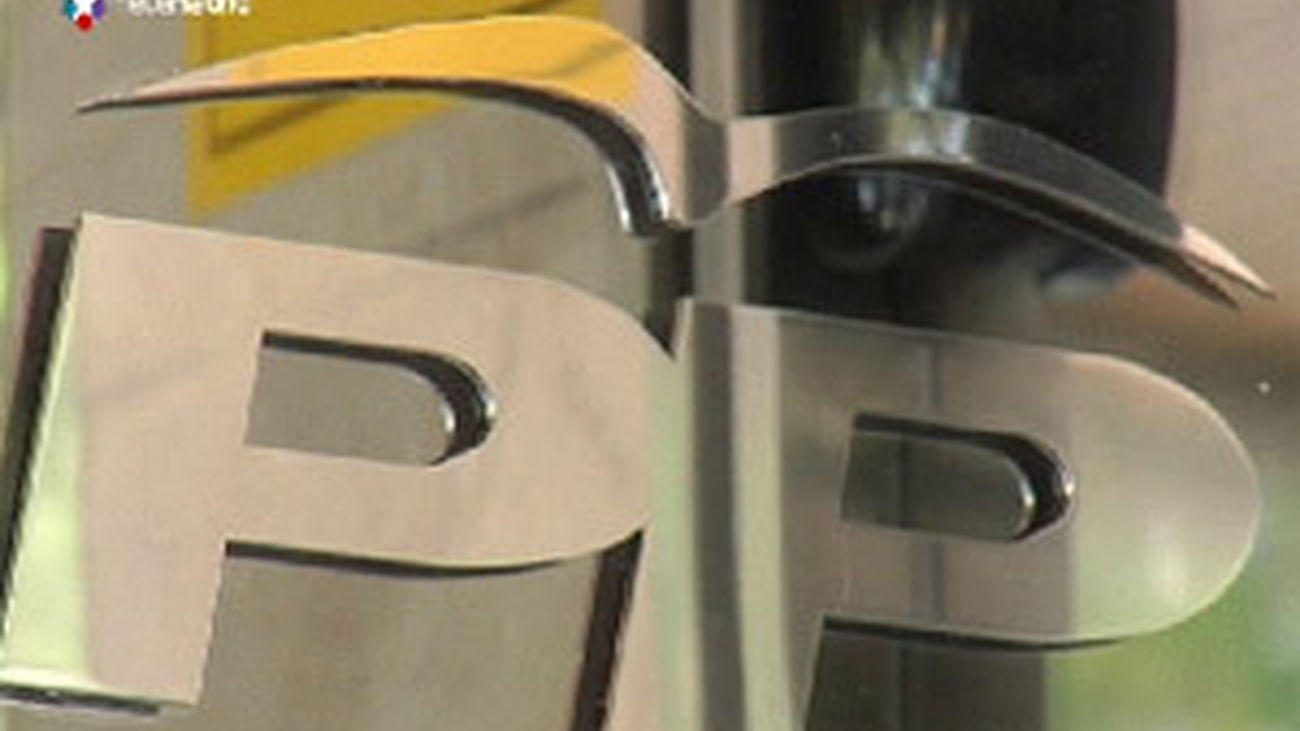 Simpatizantes de Sortu atacan la sede del PP en San Sebastián