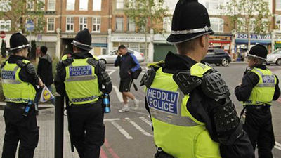 Más de 370 niñas, posibles víctimas de abusos en Inglaterra