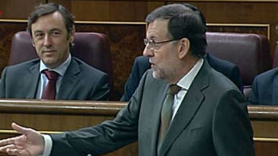 Rajoy insiste en que su política llevará a crecer y crear empleo en 2014