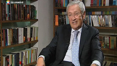 Ónega: "Suárez dimitió porque quiso evitar el golpe de Estado"