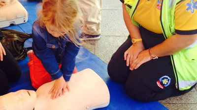 El SAMUR isaca a la calle sus cursos de reanimación cardiopulmonar