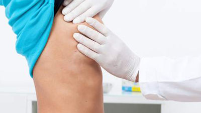 Voces femeninas dan "Color esperanza" a miles de mujeres con cáncer de mama