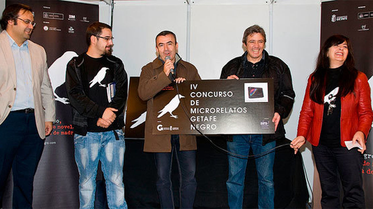 Entrega de premios del concurso de microrrelatos en la edición de 2012 de 'Getafe Negro'
