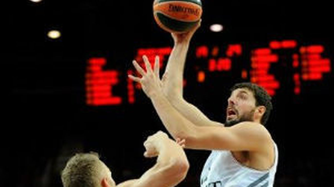 Mirotic, ante el Zalgiris