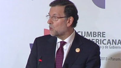 Rajoy dice que mantiene su confianza en Cospedal tras acusaciones de Bárcenas