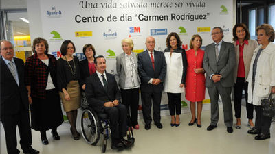 Botella inaugura en Arganzuela un Centro de Día para personas con daño cerebral