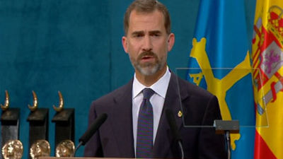 Insta a "reaccionar" y no permanecer "inmóviles" ante el "pesimismo"