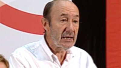 Rubalcaba: "La reforma de las pensiones vivirá lo que viva el Gobierno del PP"
