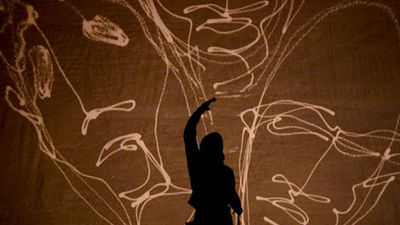 El grafitero Suso 33 estrena en Tetuán el plan de intervenciones artística