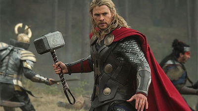 David Trueba se mide en el cine con Thor y el erotismo de Scarlett Johansson