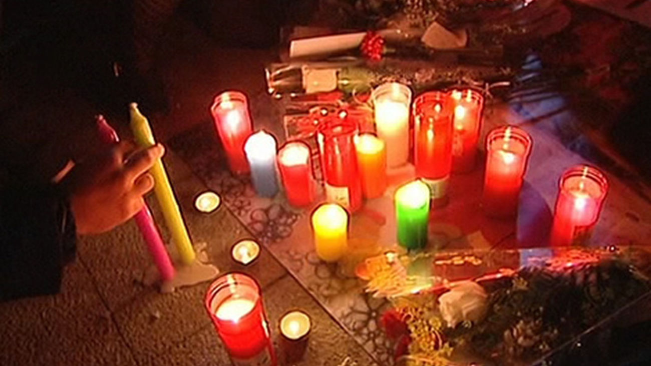 Familiares y amigos recuerdan a las víctimas del Madrid Arena