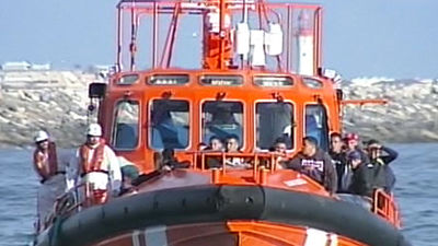 Rescatan a 57 inmigrantes en Gran Canaria, entre ellos una madre con 3 niños