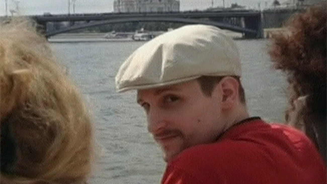 Snowden está dispuesto a cooperar con todos, según su asesor legal