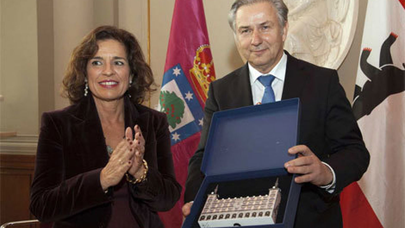 Botella aboga por intensificar la cooperación entre Madrid  y Berlín en el ámbito cultural, turístico y empresarial