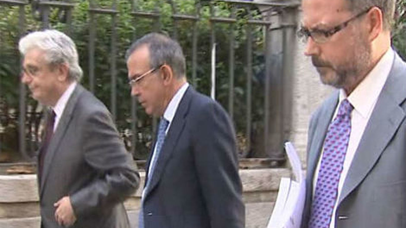 Exdirectivos de la CAM