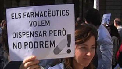 Las farmacias secundan masivamente la huelga y piden a Montoro que concrete el pago
