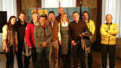 Cristina Cifuentes se reúne con los profesionales que le salvaron la vida