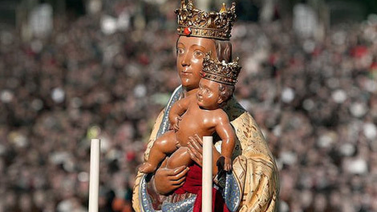 La Virgen de La Almudena