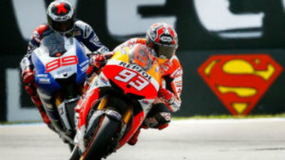 Pole y golpe de autoridad de Márquez ante Lorenzo en MotoGP