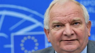 El francés Joseph Daul, elegido presidente del Partido Popular Europeo por gran mayoría