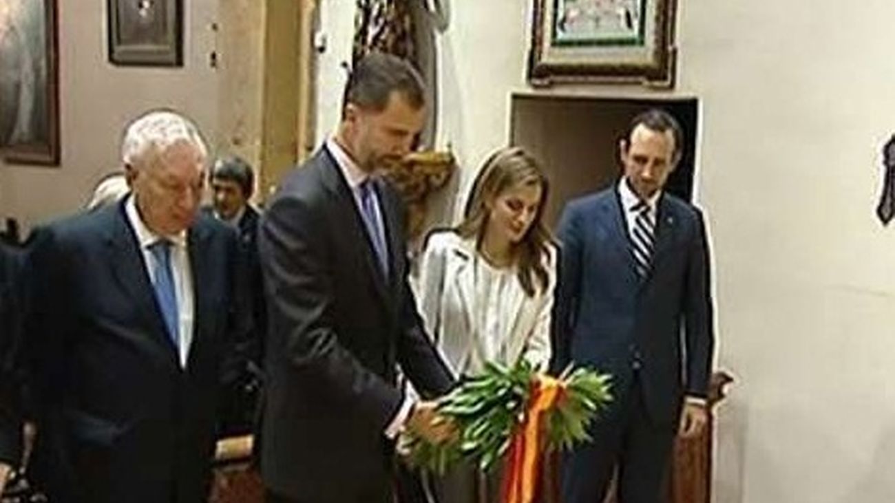 Los Príncipes Felipe y Letizia rinden homenaje al evangelizador de California