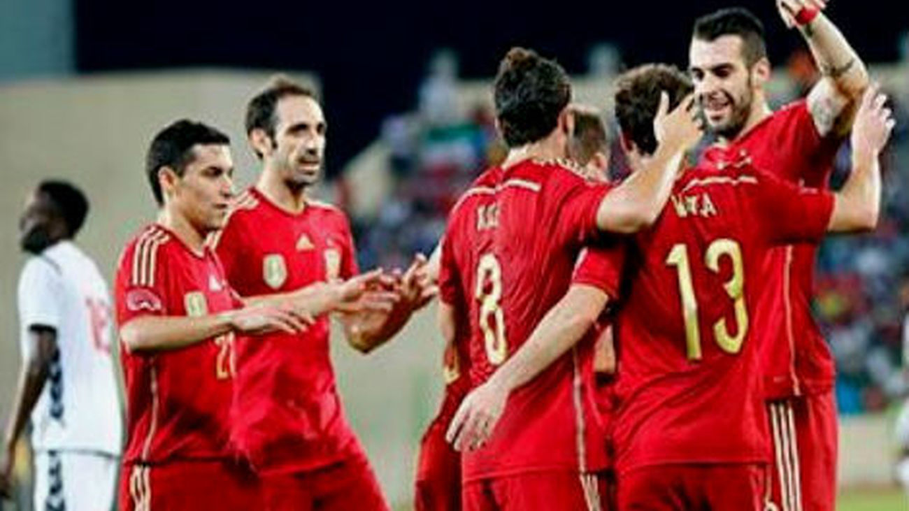 1-2. España salva un incómodo encuentro ante Guinea