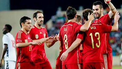1-2. España salva un incómodo encuentro ante Guinea