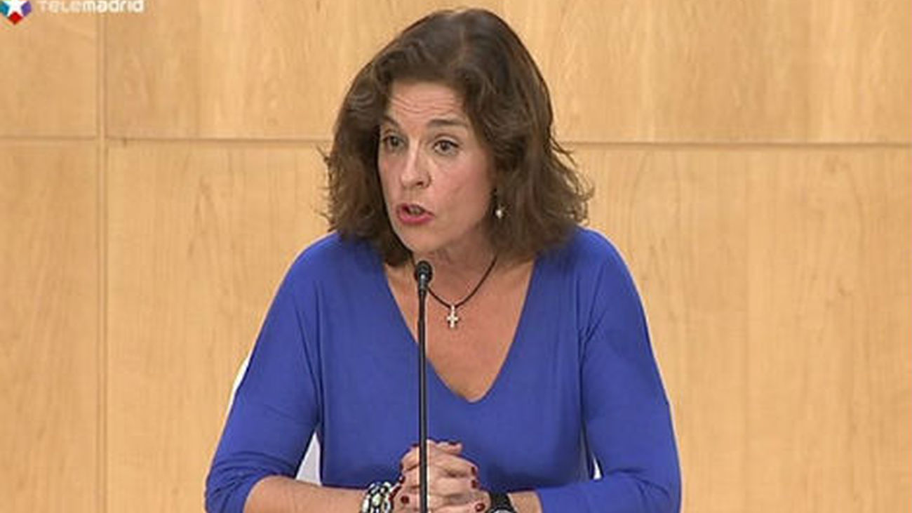 Botella pide modificar la ley para que se cumplan los servicios mínimos