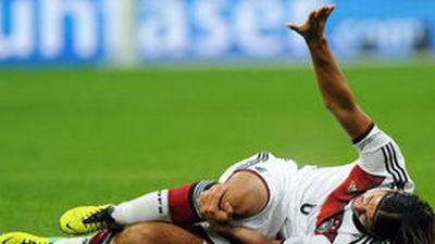 Khedira tras la lesión dice que necesita "tener paciencia"