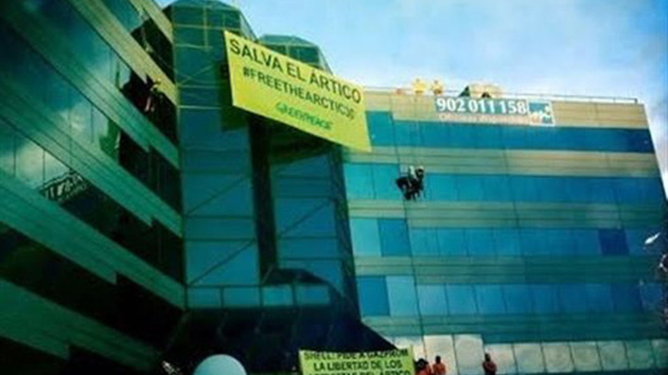 1shellgreenpeace470