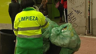 Botella da por terminados los efectos de la huelga y Lissavetzky amenaza con los tribunales