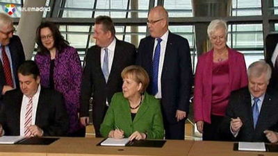 Merkel y los socialdemócratas sellan una coalición que aúna gasto social y ajuste fiscal