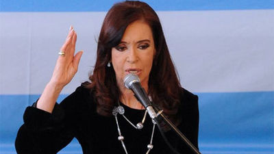 Cristina Fernández llama a Rajoy para agradecer gestiones que permitieron acuerdo YPF