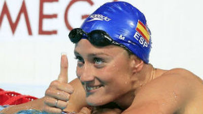 Mireia Belmonte bate el récord mundial de 1.500