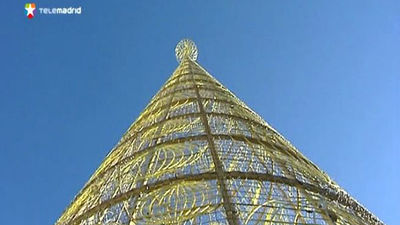 Comienza el montaje del árbol de Navidad de Sol, patrocinado con 100.000 euros