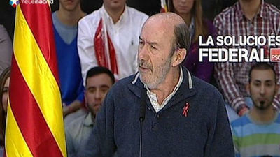 Rubalcaba defiende la reforma federal ante los "separadores y separatistas"
