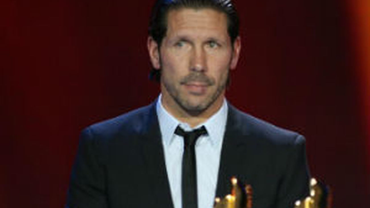 Simeone y Courtois brillan en la gala anual de la LFP