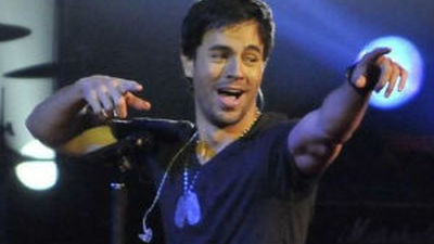 El trópico moldea el verano musical, con Enrique Iglesias y Rihanna al frente