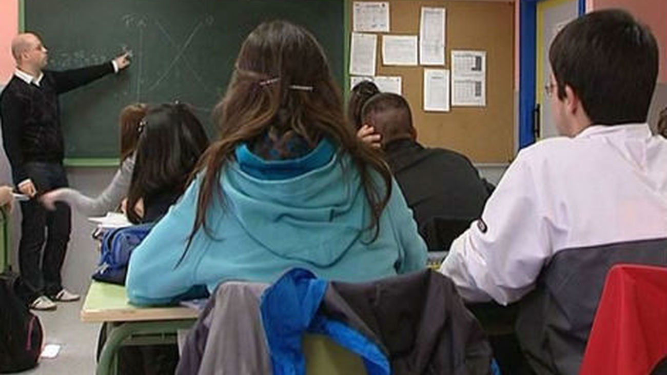 Los alumnos españoles siguen flojos en Matemáticas, Lectura y Ciencias