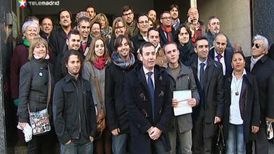 El PSM y JSM registran 80.000 firmas contra la subida de tasas universitarias