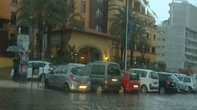 La evolución del temporal rebaja la alerta máxima en Canarias y reanuda la vida escolar