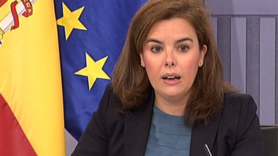 Sáenz de Santamaría conovoca a la oposición para hablar de financiación de partidos