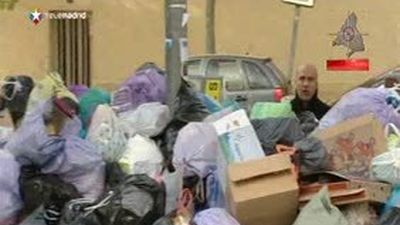 Pinto: Quinto día de huelga con basura por todas las calles aunque sin incidentes nocturnos